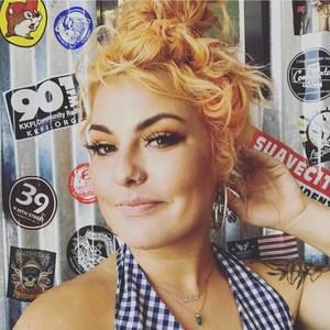 Meet your Posher, Missy